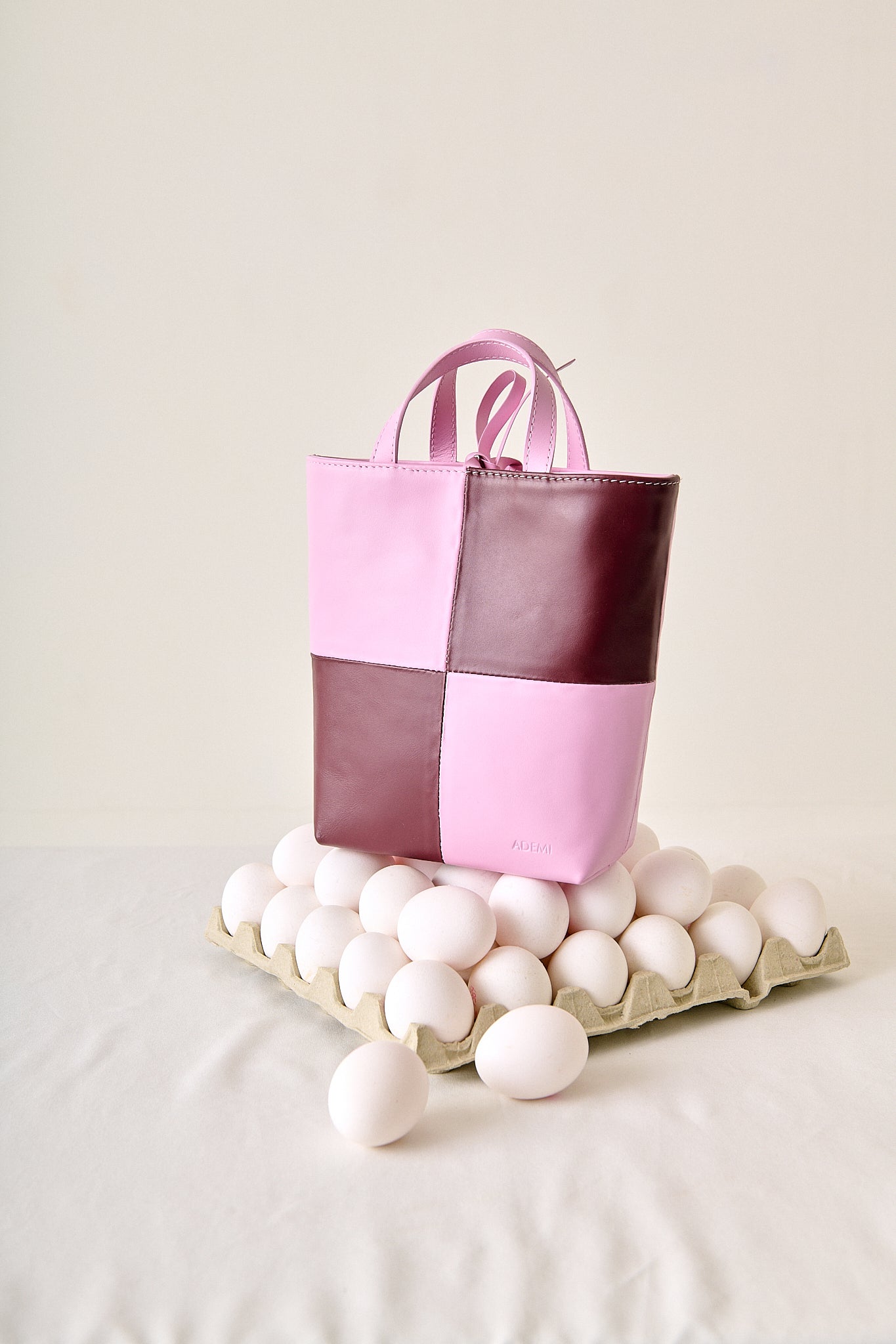 checked wine + mauve