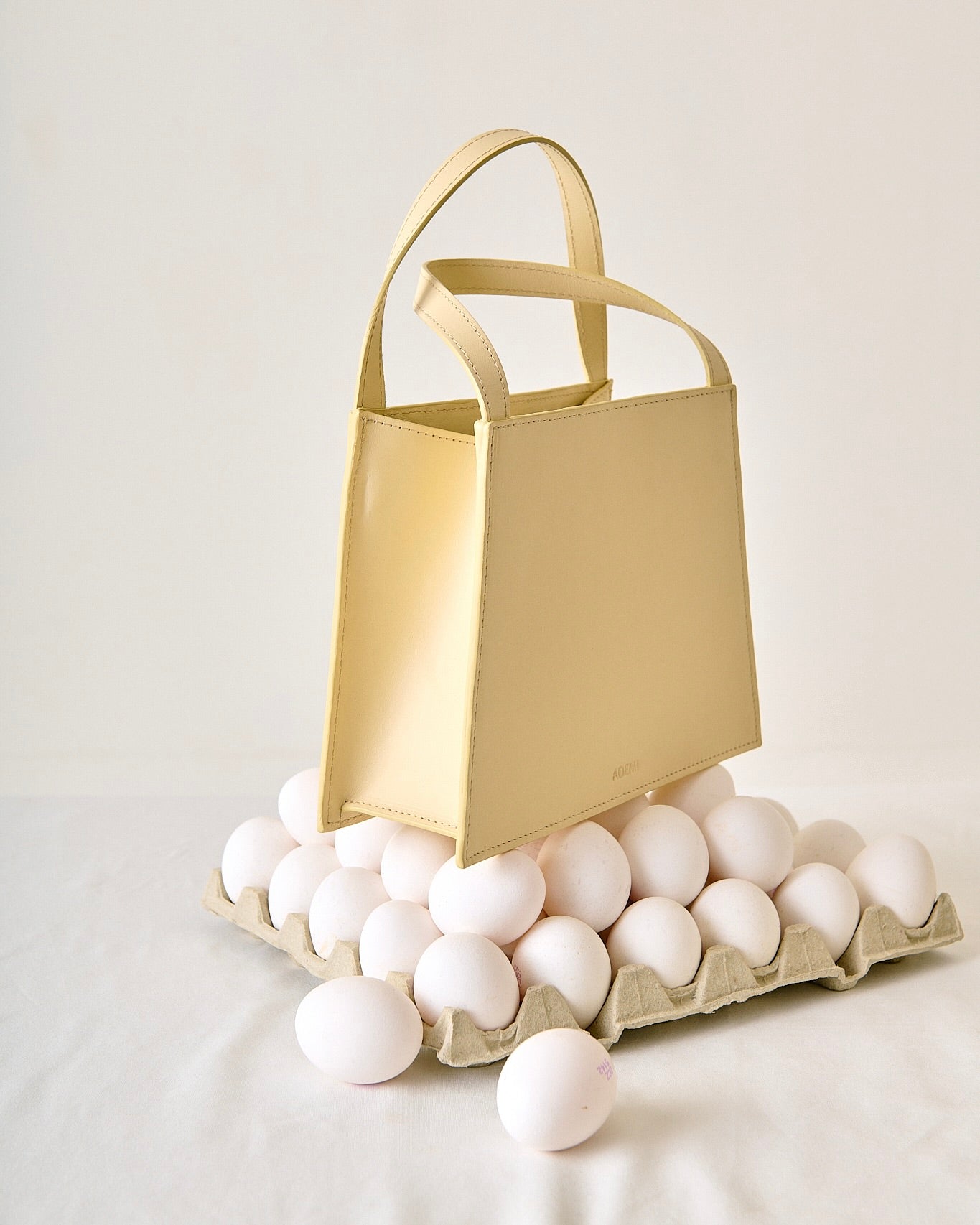 Open trape bag - butter yellow