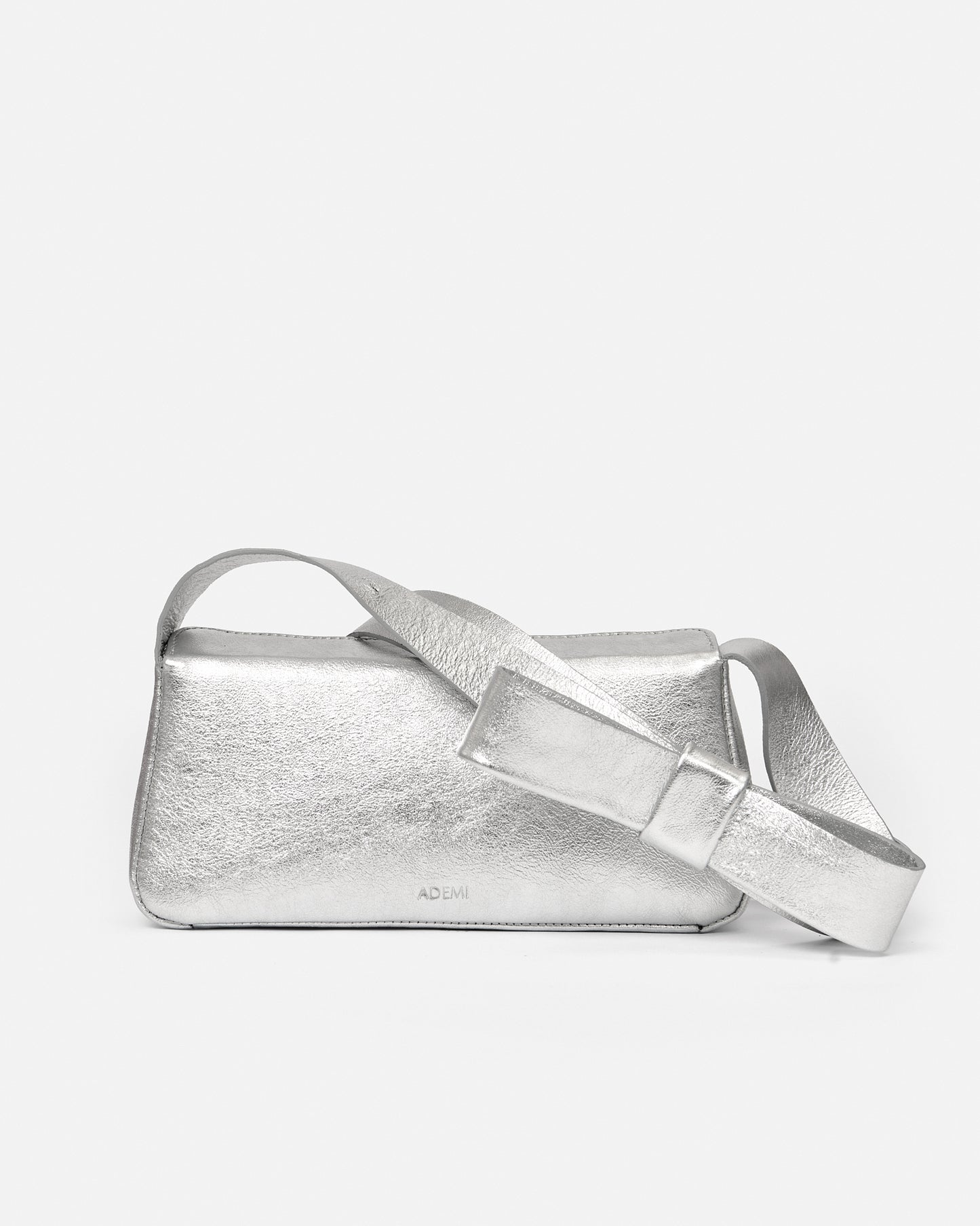 Bow shoulder bag