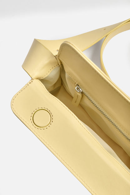 Bow shoulder bag