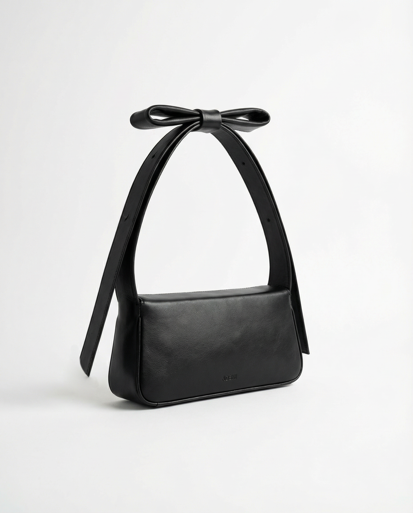 Bow shoulder bag