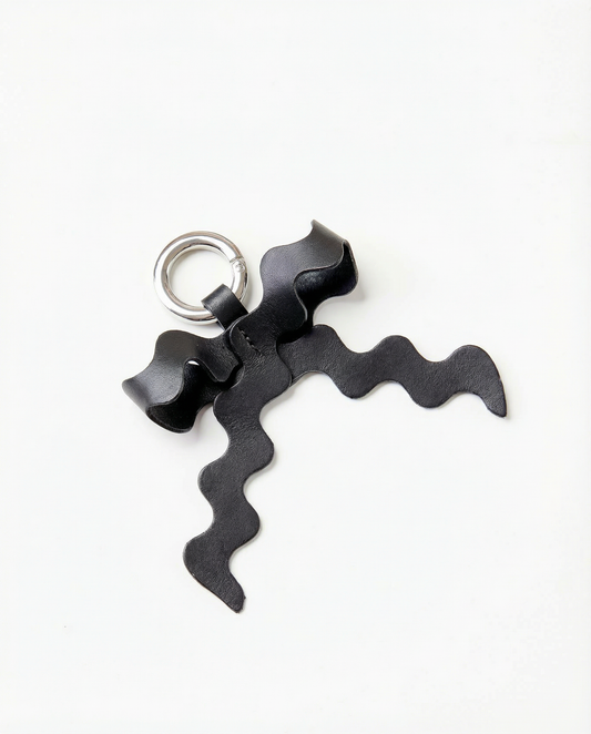 Klíčenka Bow - black